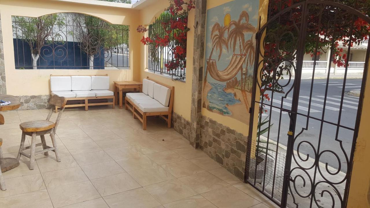 Chaqana Hostel Salinas  Ngoại thất bức ảnh